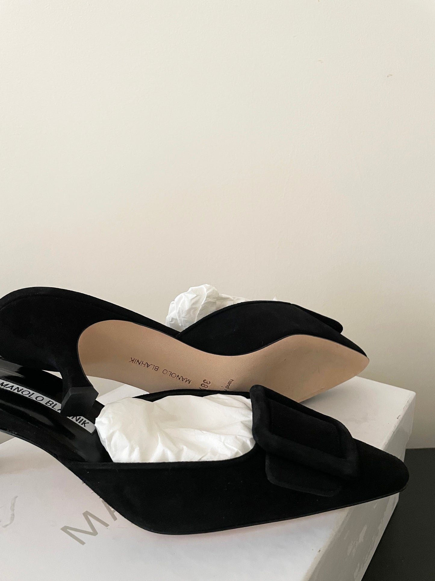 Manolo Blahnik Maysale 5mm Black Suede Kitten heel Mules